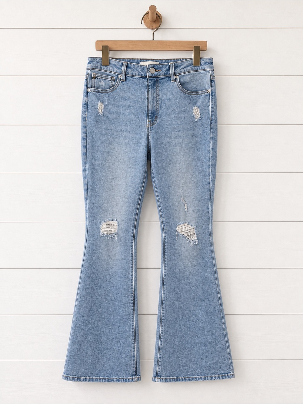 KanCan Light Blue Distressed Flare Jeans size 30